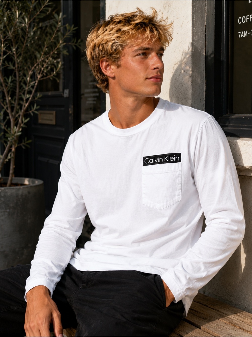 Calvin Klein Long Sleeve Pocket T-Shirt Men’s Size M White